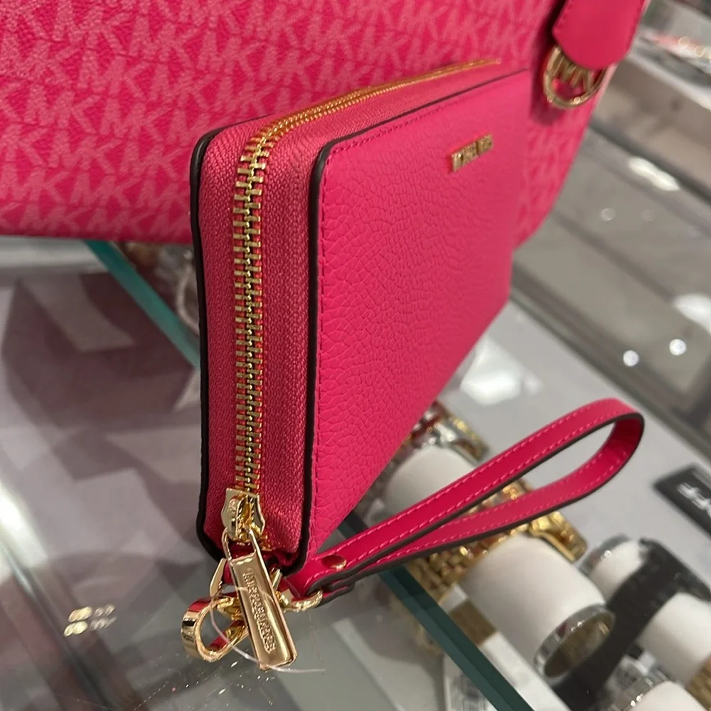 MICHAEL KORS Leather Continental Wristlet Phone Case Wallet Electric Pink NWT